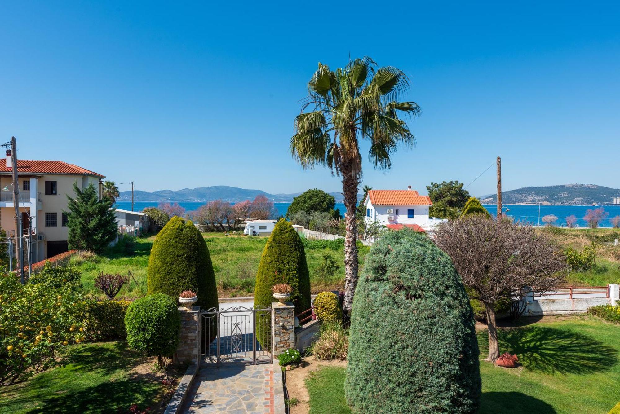 شقة Christina'S Twin Palm Trees House أغريا المظهر الخارجي الصورة