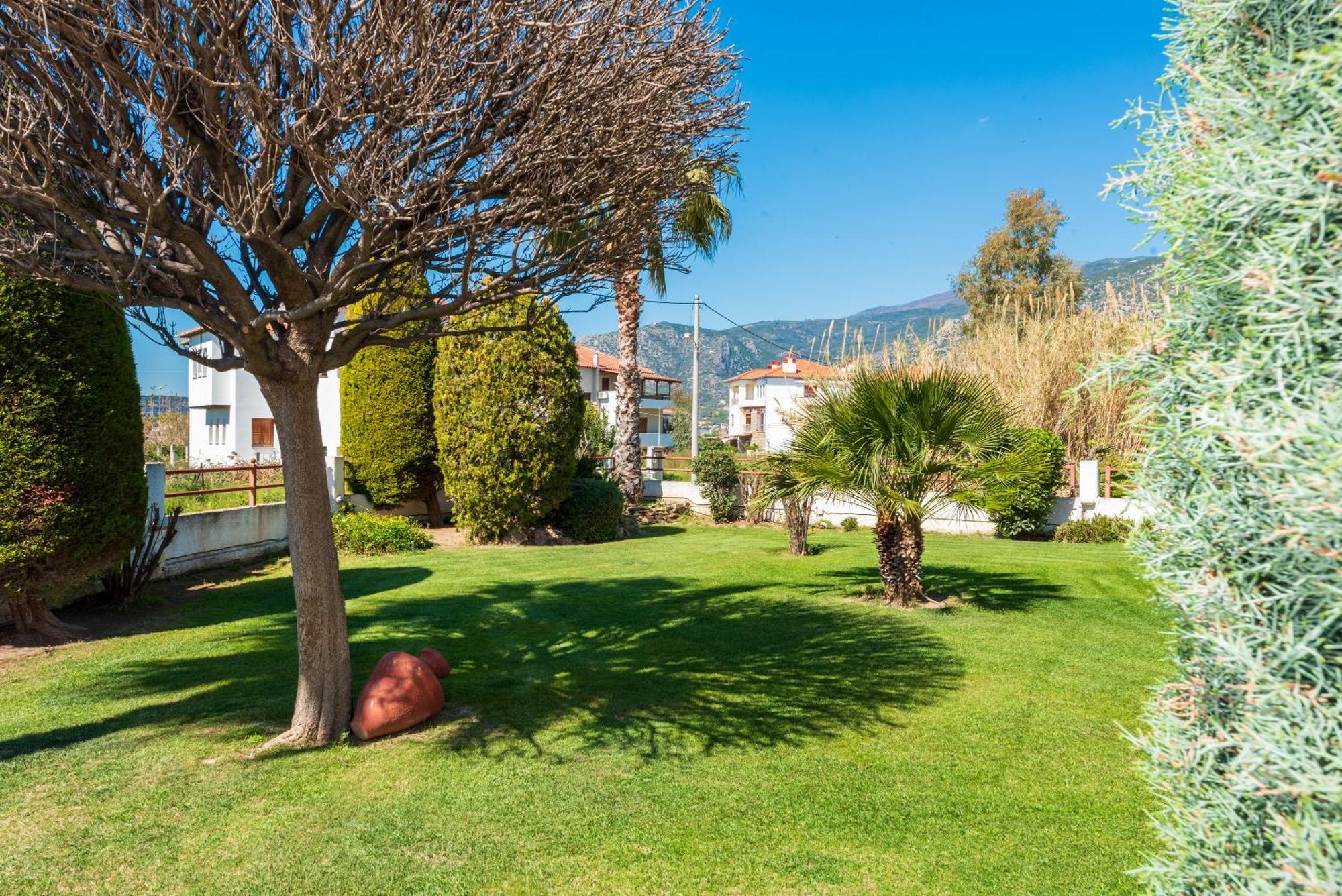 شقة Christina'S Twin Palm Trees House أغريا المظهر الخارجي الصورة