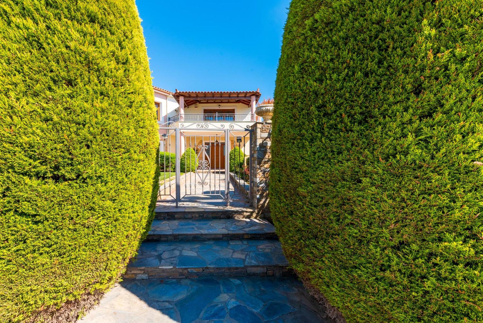 شقة Christina'S Twin Palm Trees House أغريا المظهر الخارجي الصورة